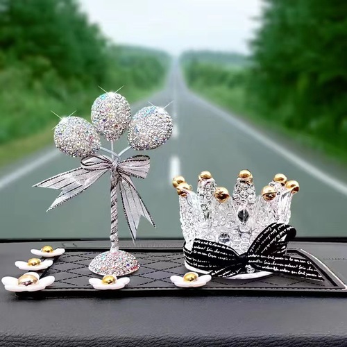 水晶皇冠车载摆件组合汽车模型车内香水装饰品送女生闺蜜生日礼物