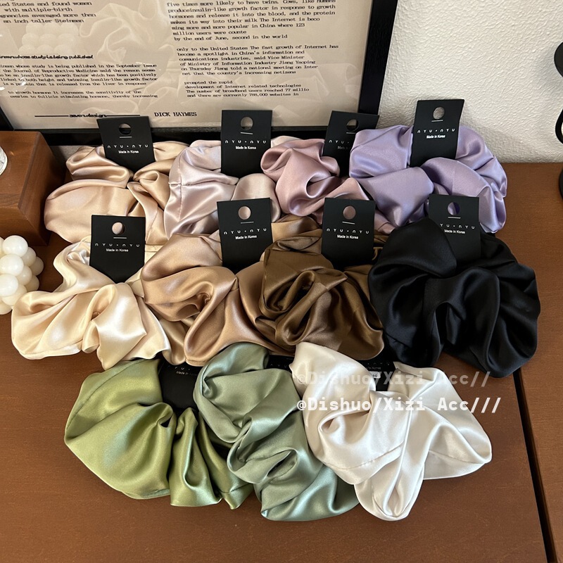 French-Style Light Luxury Satin Scrunchie 18cm Extra Large Diameter Elegant Fashion High-End Scrunchie for Women Retro French-Style Light Luxury Satin Scrunchie 18cm Extra Large Diameter Elegant Fashion High-End Scrunchie for Women Retro