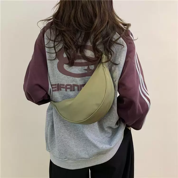 尼龙斜挎包包女2024新款潮饺子包轻便小挎包腋下包百搭单肩帆布包