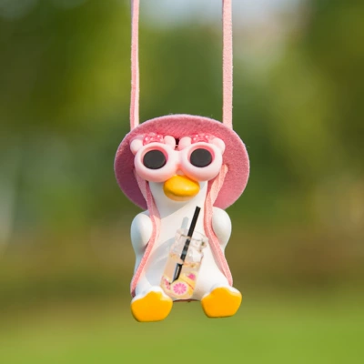 Cross-Border Swing Duck Internet Celebrity Car hanging - pink-hat-bottle-duck