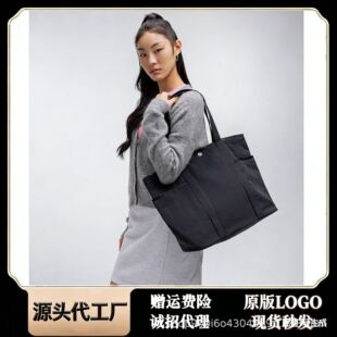 ����lulu�������ذ�¶¶������������������μ�����ͨ��Ů�����