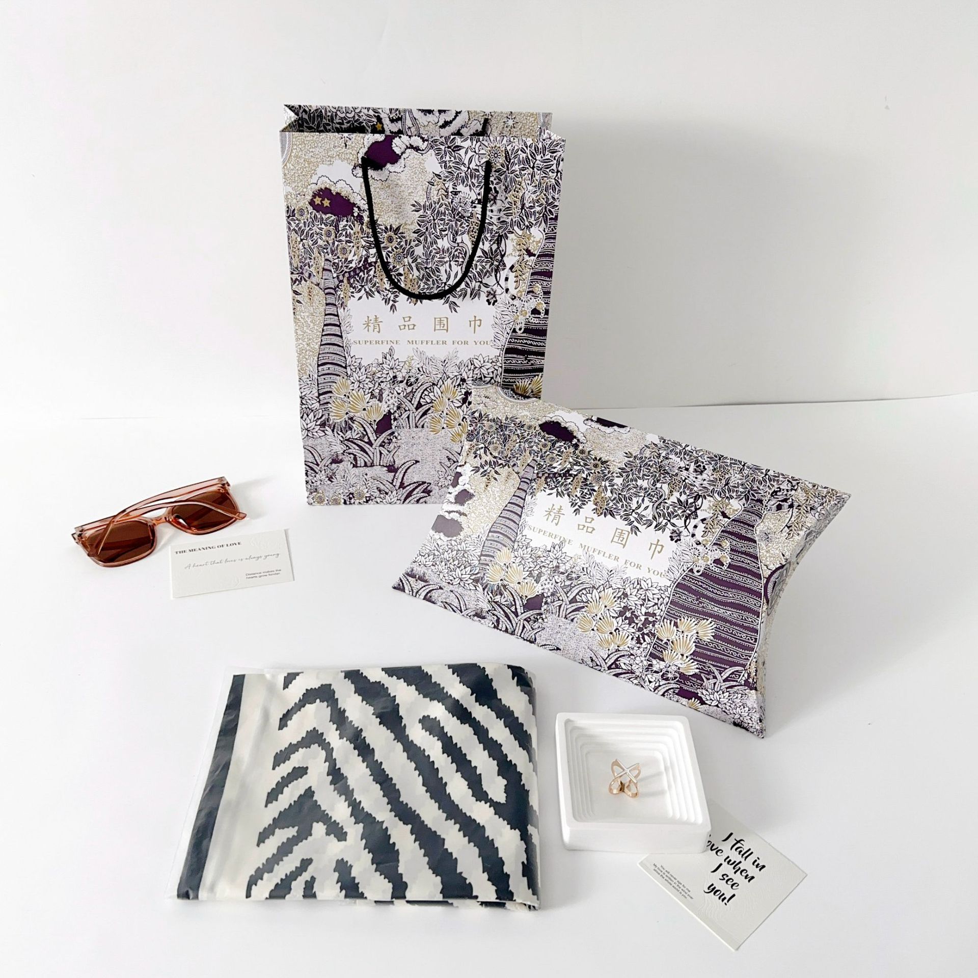 90 toallas cuadradas de moda profesional coreana para mujeres con bufandas de seda para enviar a la madre bufandas de cumpleaños set de caja de regalo