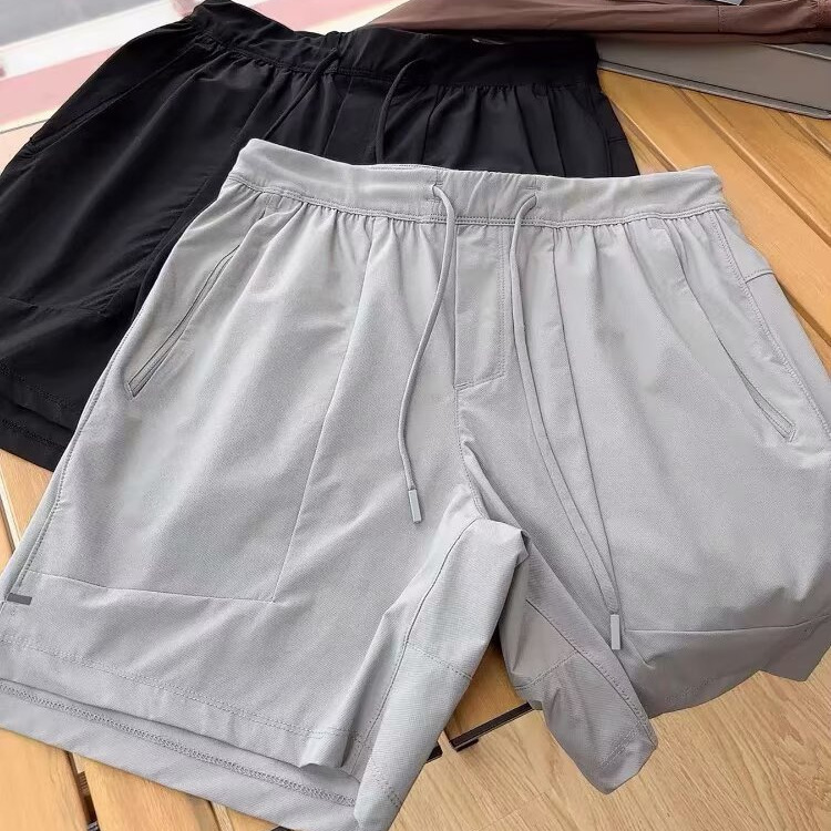 Gray Ice Silk Quick-Dry Shorts for Men, Summer Thin Cool Pocket Zipper Pants, Running Sports Straight Five-Point Shorts