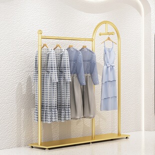 ���b��չʾ�ܽ�ɫ���ʽŮ�b����¼���м�ͯ�b�·��Ѝu��؛����