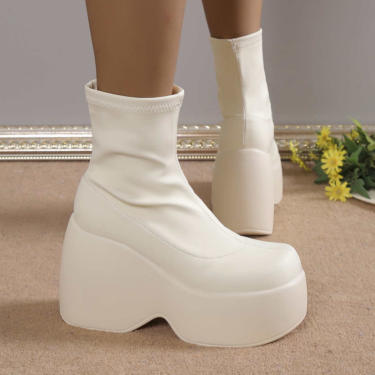 Platform laarzen voor dames met platform platform elastische laarzen met platform platforms_voghion.com