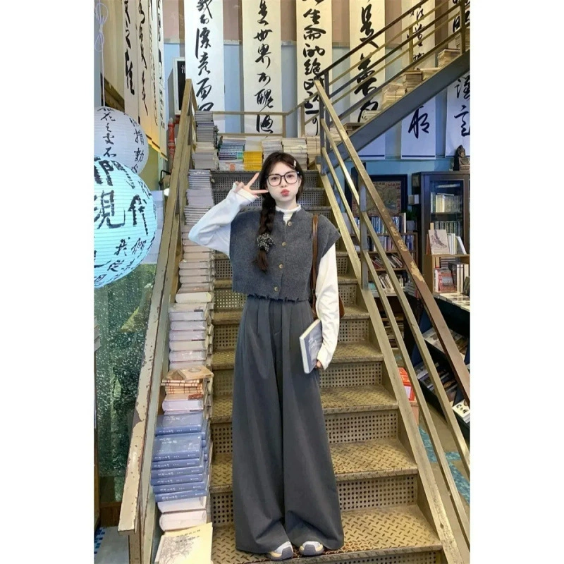 Серый трикотажный жилет женский полувысокий воротник нижняя рубашка осенний и зимний набор свободные широкие брюки корейского трикотажа