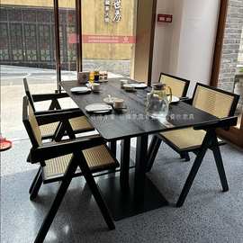 实木西餐厅桌椅组合餐饮饭店日式料理鱼生面馆餐厅编藤餐桌椅