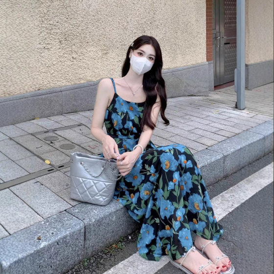 Sanya Northwest Xinjiang Yunnan Grassland Beach Tourism Wear Seaside Vacation Photography Super Fairy Sling dress Female