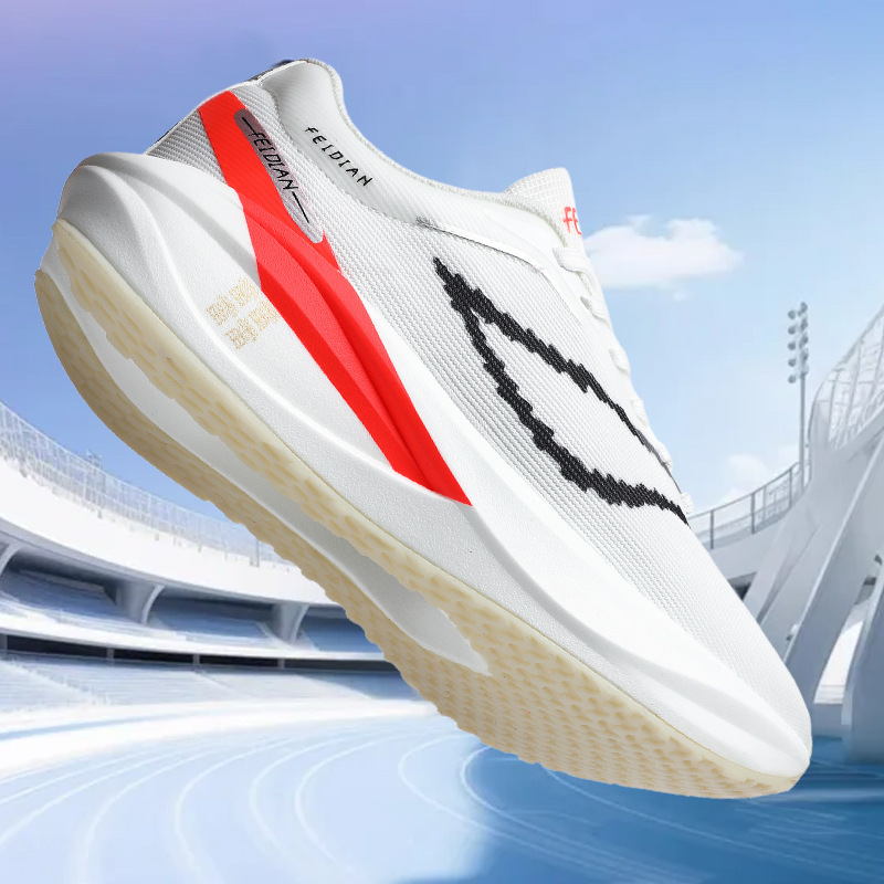 Flying electricidad 5c hombres y mujeres de alta calidad al aire libre ventilado placa de carbono de malla de soporte de conejo rojo zapatos deportivos ociosos para correr zapatos