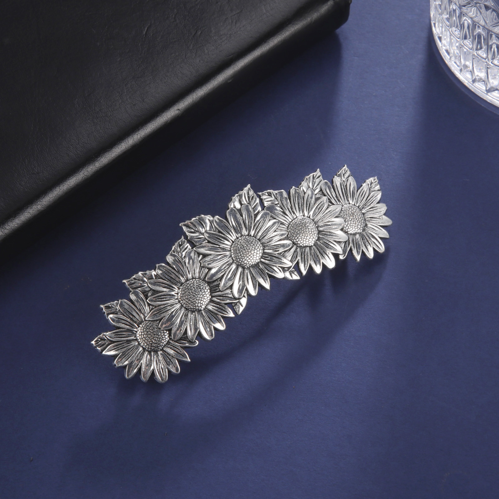 Retro Sunflower Alloy Plating Hair Clip display picture 2