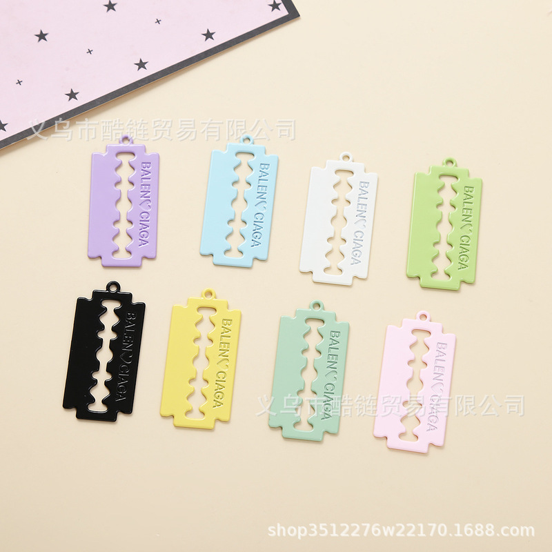 Ins Retro Alloy Blade with Hole Pendant Pendant DIY Necklace Bracelet Bag Keychain Accessories Jewelry Accessories Ins Retro Alloy Blade with Hole Pendant Pendant DIY Necklace Bracelet Bag Keychain Accessories Jewelry Accessories