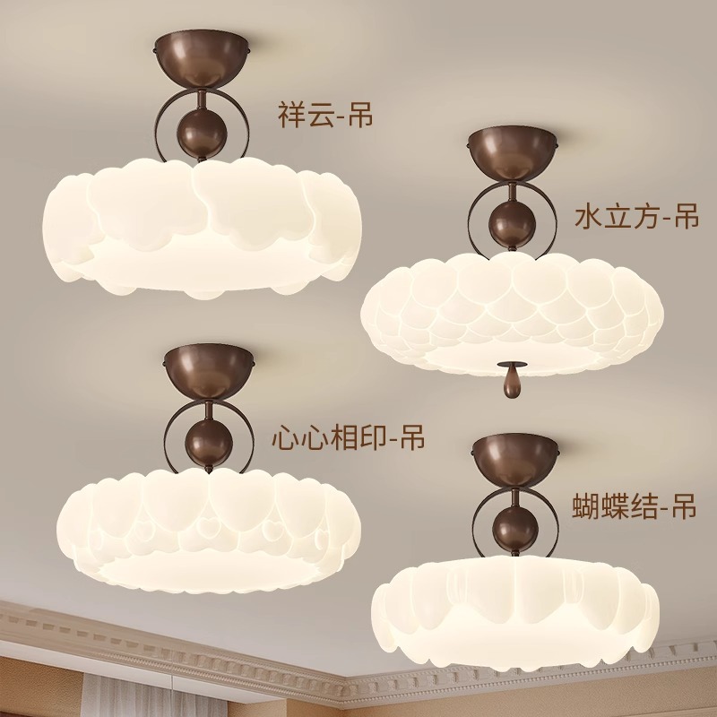 Lámpara de techo de estilo crema medieval 2025 nuevo diseño creativo habitación de los niños protección ocular redonda candelabro de dormitorio principal de espectro completo