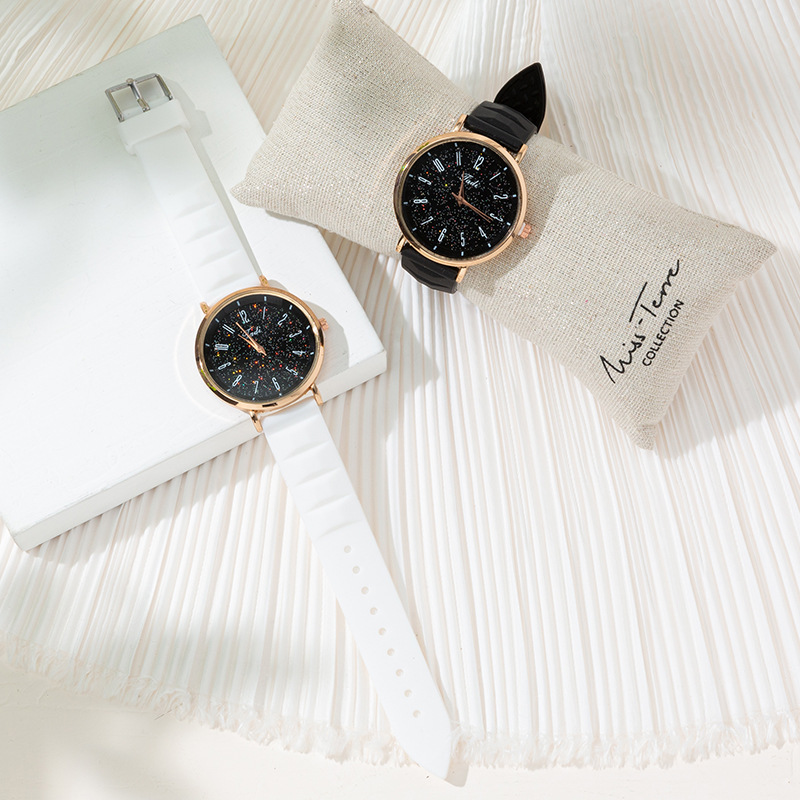 Neuer Trend minimalistische digitale Zeitskala Quarz Damenuhr, weiche Silikon Paar Uhr_voghion.com