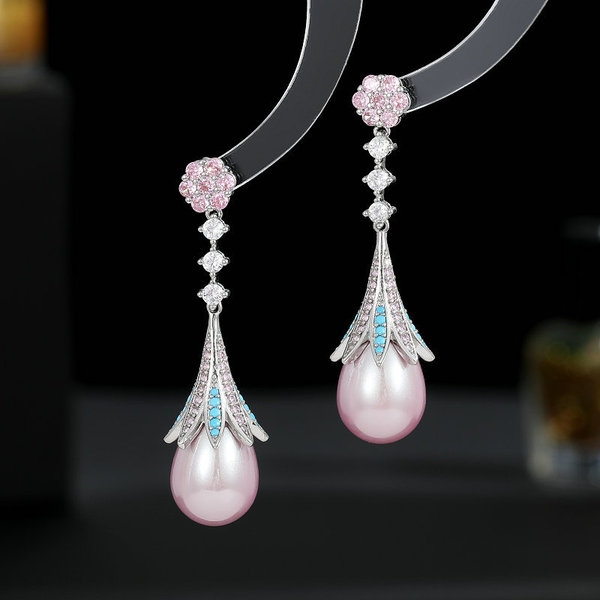 Retro elegant long earrings for face sculpting drop-shaped from…
