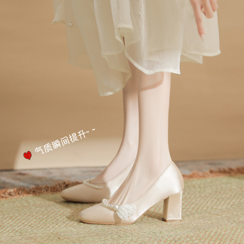 2025 new square head thick heel high heels plus size plus fat widened wedding shoes wedding bride shoes shoes show clothing 2025 new square head thick heel high heels plus size plus fat widened wedding shoes wedding bride shoes shoes show clothing