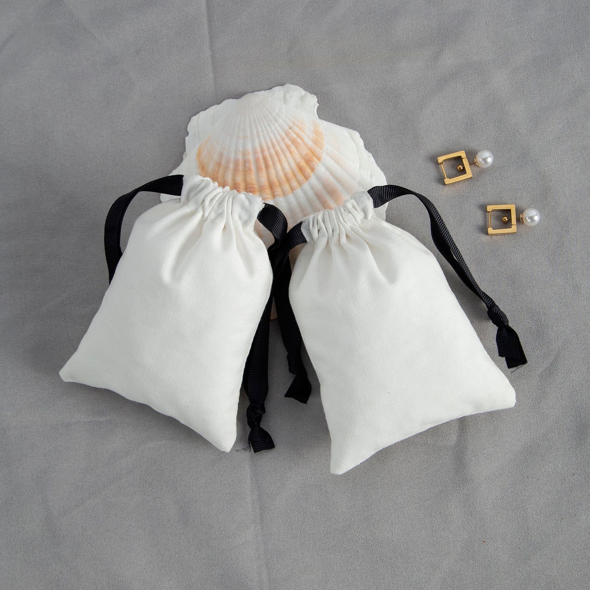 5g Weight 1 Piece Cloth Simple Style Holiday Daily Solid Color Jewelry Packaging Bags