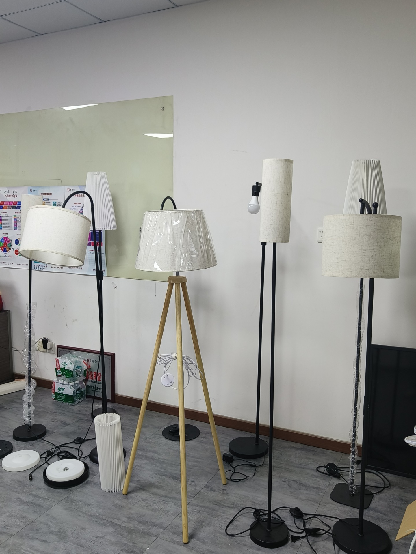 落地灯多种.jpg