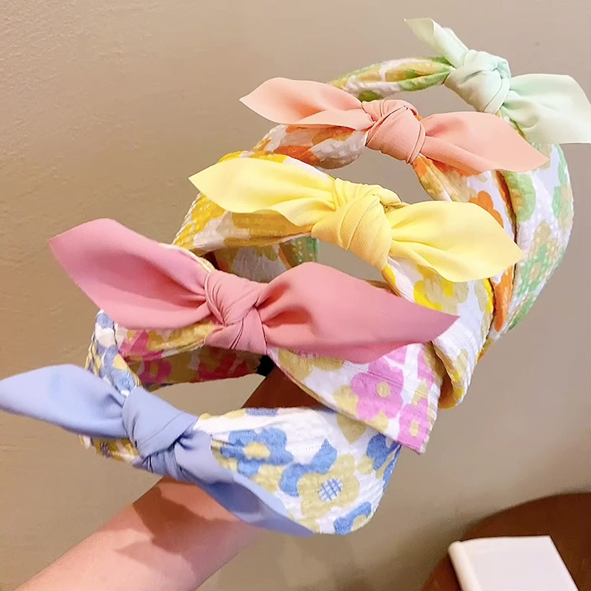 Cute children hairband Korean strawberry bow non-slip headband little girl princess girl headdress hair accessories wholesale