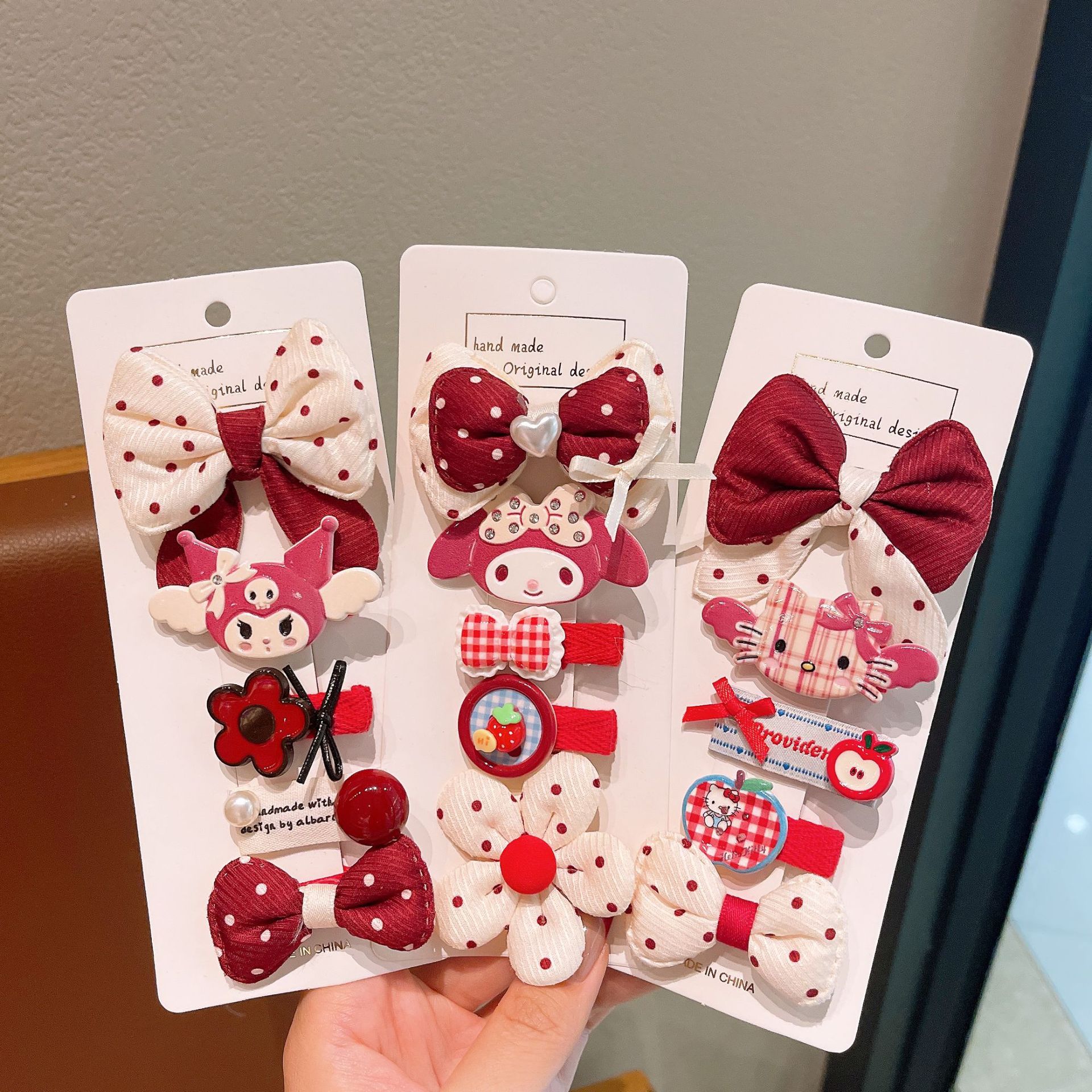 Niños brocas de cabello conjunto ondulado punto rojo brocas de cabello arco cuadrado decoración de caja de teléfono móvil bolsos DIY joyas para el cabello de niñas