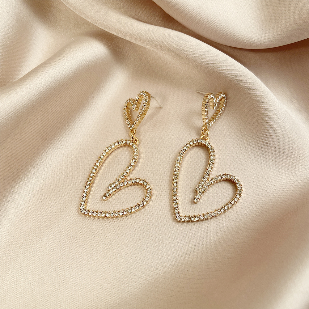 Full Diamond Heart Pendant Earrings display picture 5