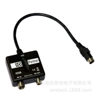 IO LINK/SYNC RF MODULATOR OUTPUT