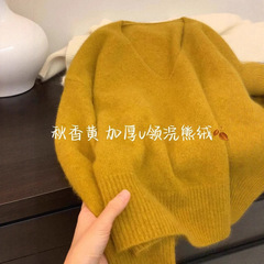 2025秋冬季新款时尚秋香黄色V领针织套头毛衣女装高级感穿搭上衣