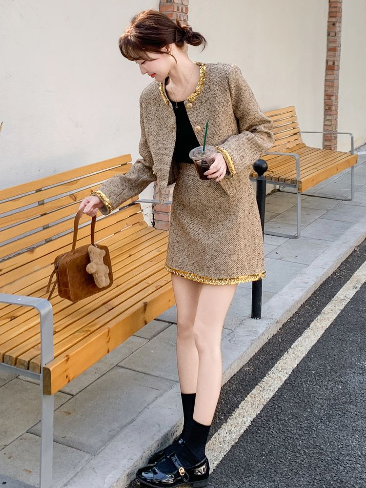 感小香风金色编织亮片羊毛呢短外套女圆领钉珠洋气短裙套装