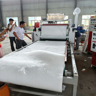 EPS������ĭ�帲Ĥ XPE����������Ƥ���N�ϙC PU���޲��w���ͺϙC