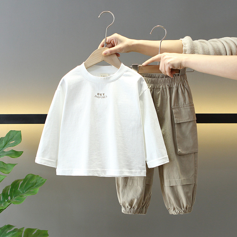 7682 Traje de primavera y otoño de estilo occidental para niños 2025 Nuevo estilo para niños Chaqueta de uniforme de béisbol coreano Primavera Traje de tres piezas