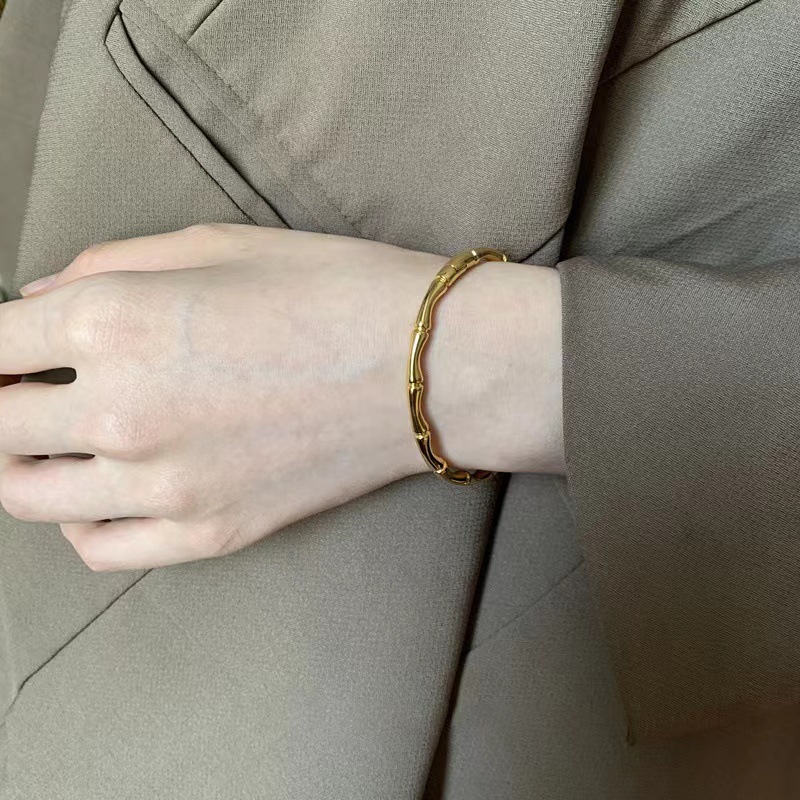 Simple Style Solid Color Stainless Steel Plating Gold Plated Rings Bracelets display picture 3