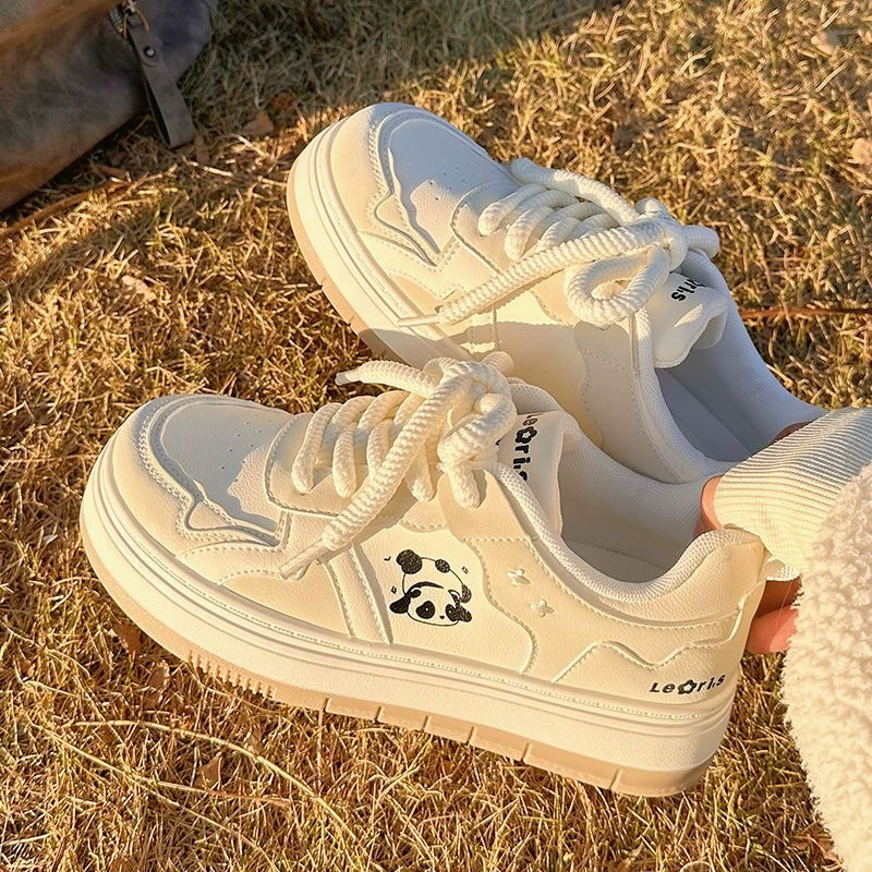 модные белые туфли для женщин, весна-осень 2021, новая популярная обувь, универсальные нишевые спортивные кроссовки оригинального дизайна на толстой подошве