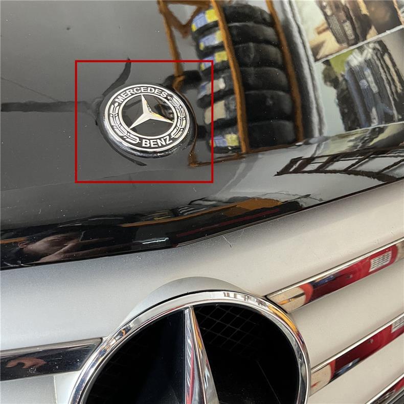 Suitable for Mercedes-Benz engine hood emblems, A-Class, C-Class, E-Class, CLA, Vito, GLK, ML, and R models; used for modifying and replacing car emblems