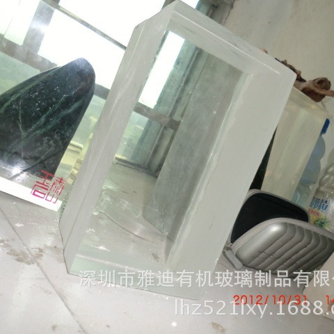 深圳雅迪水晶胶加工,水晶胶内埋泰山玉石,水晶胶模型，树脂球