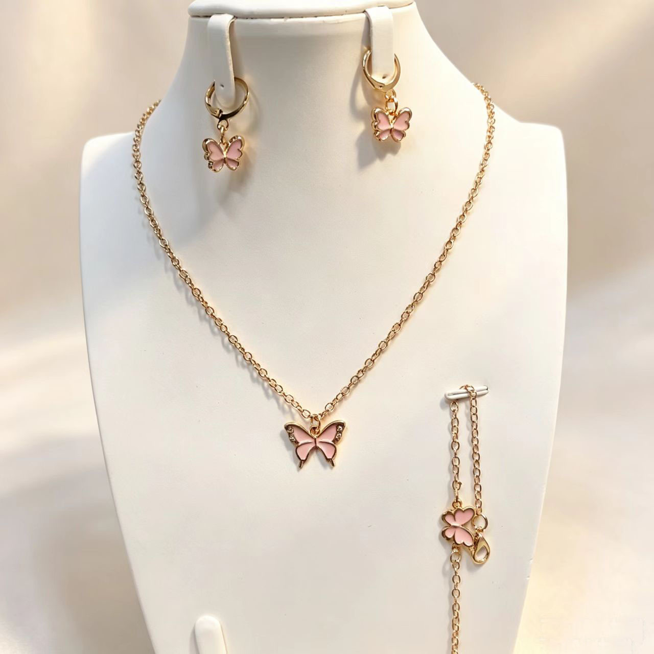 European and American Style Ins Diamond-Studded Light Luxury Creative Fashion Fresh Butterfly Earrings Necklace Bracelet Simple Jewelry Set