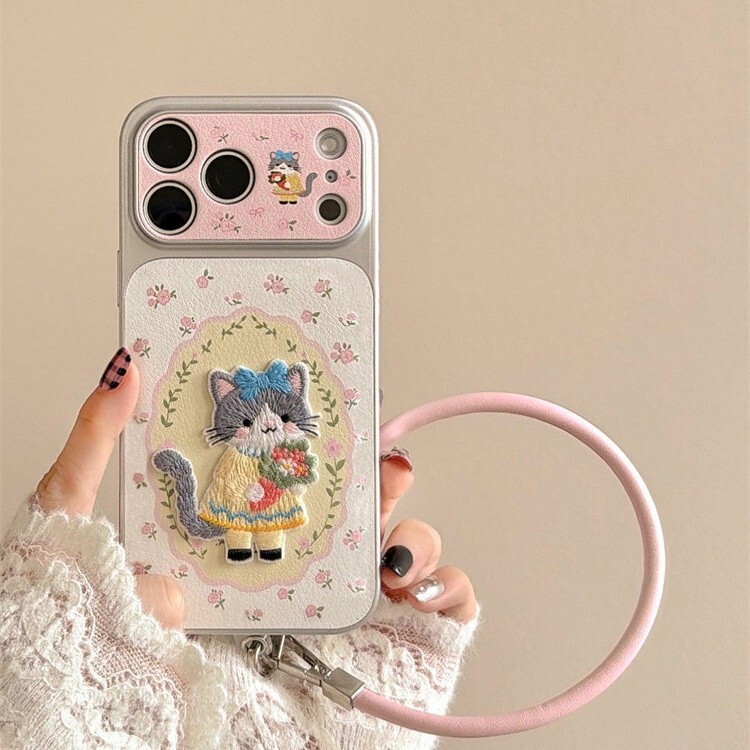 Small Floral Embroidery Cat Design Suitable for iPhone 17 Pro Max Phone Case 16/15/14/13 Leather Texture 12 Niche Style Small Floral Embroidery Cat Design Suitable for iPhone 17 Pro Max Phone Case 16/15/14/13 Leather Texture 12 Niche Style
