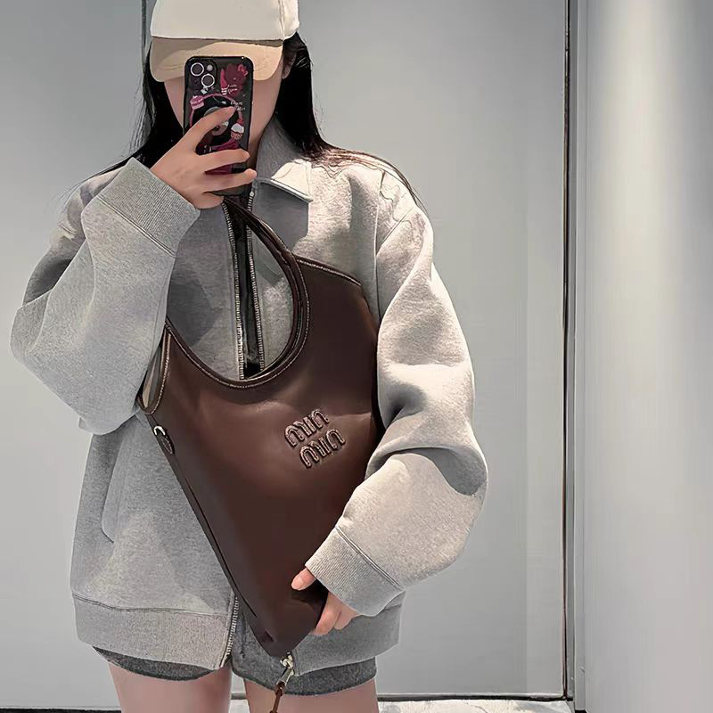 香港購入本革 Miaojia ホーボー脇の下バッグ 2025 新しいトートハンドヘルドトートバッグシングルショルダークロスボディバッグ女性のための|undefined
