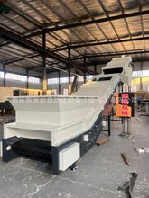 半封闭皮带输送机 全封闭挡板输送设备 悬挂式高空作业流水线