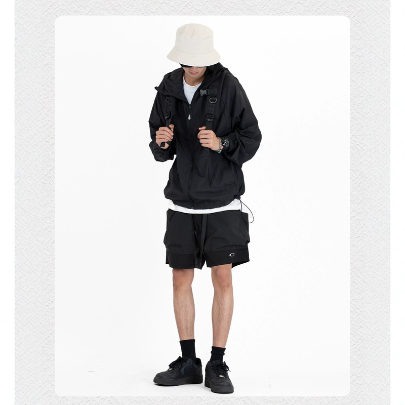 Auticup's new outdoor hiking vibe functional large pocket casual shorts are waterproof and loose-fitting for men Auticup's new outdoor hiking vibe functional large pocket casual shorts are waterproof and loose-fitting for men