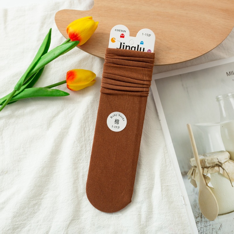 중간 다크 브라운