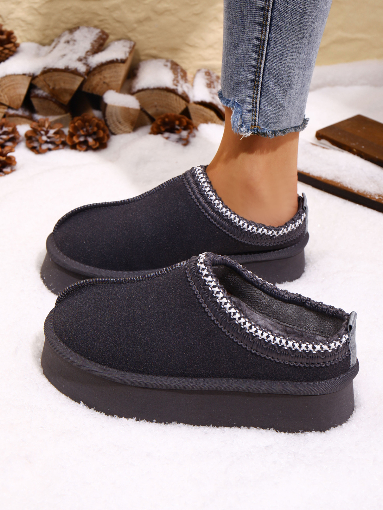 Women's Plus Size Cotton Slippers With Lace Trim And Thick Sole_voghion.com