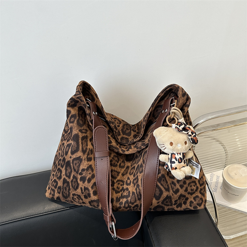 Bolso Tote con estampado de leopardo para mujer Bolso de hombro de gran capacidad retro de moda coreana 2024 otoño e invierno nuevo estilo pequeño bolso de mujer de estilo perezoso