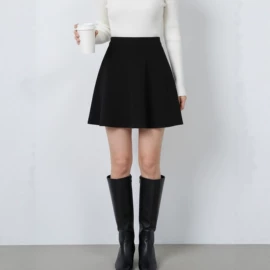 时尚休闲套装;连衣裙;休闲裤