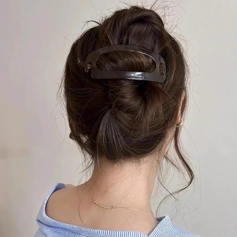 韓国のシンプルなツイストヘアクリップ、女性の後頭部のワンラインヘアクリップ、2025年の新しいスタイル、多用途のヘアクリップとヘッドバンド|undefined