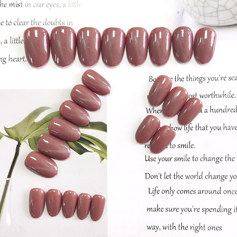 Frijol sólido ojo de gato manicure simple temperamento suave retrógrado 24 piezas de uñas falsas parches de uñas