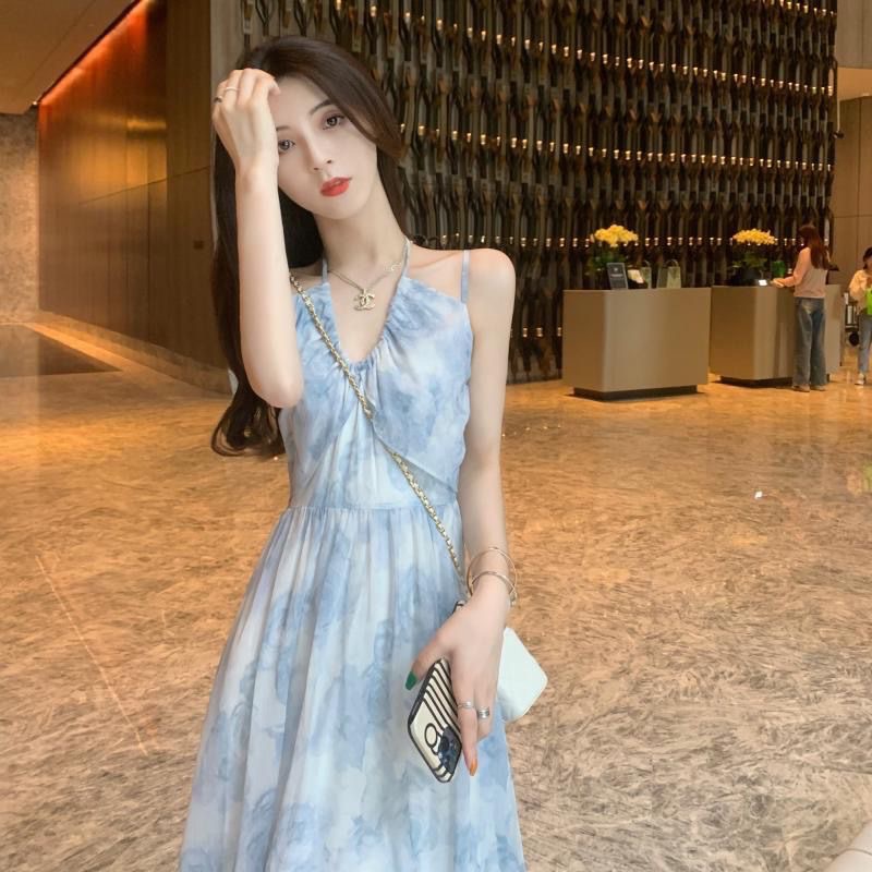 [고품질 4 면 탄환] 원피스 2025 년 여름 새로운 기질 패션 하이 엔드 간단한 프랑스 틈새 스커트
