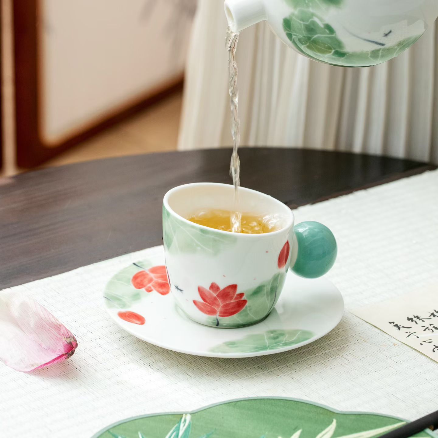 Creativo estilo chino Lotus cerámica hervidor de agua fría set taza de café de la tarde plato de oficina set de regalo taza