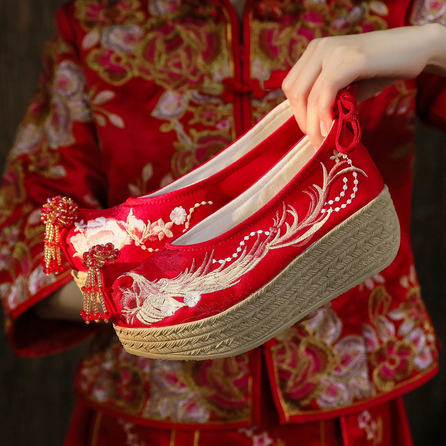 [FengLaiyi] 2024 новая модель Xiuhe одежда свадебная обувь с кисточками