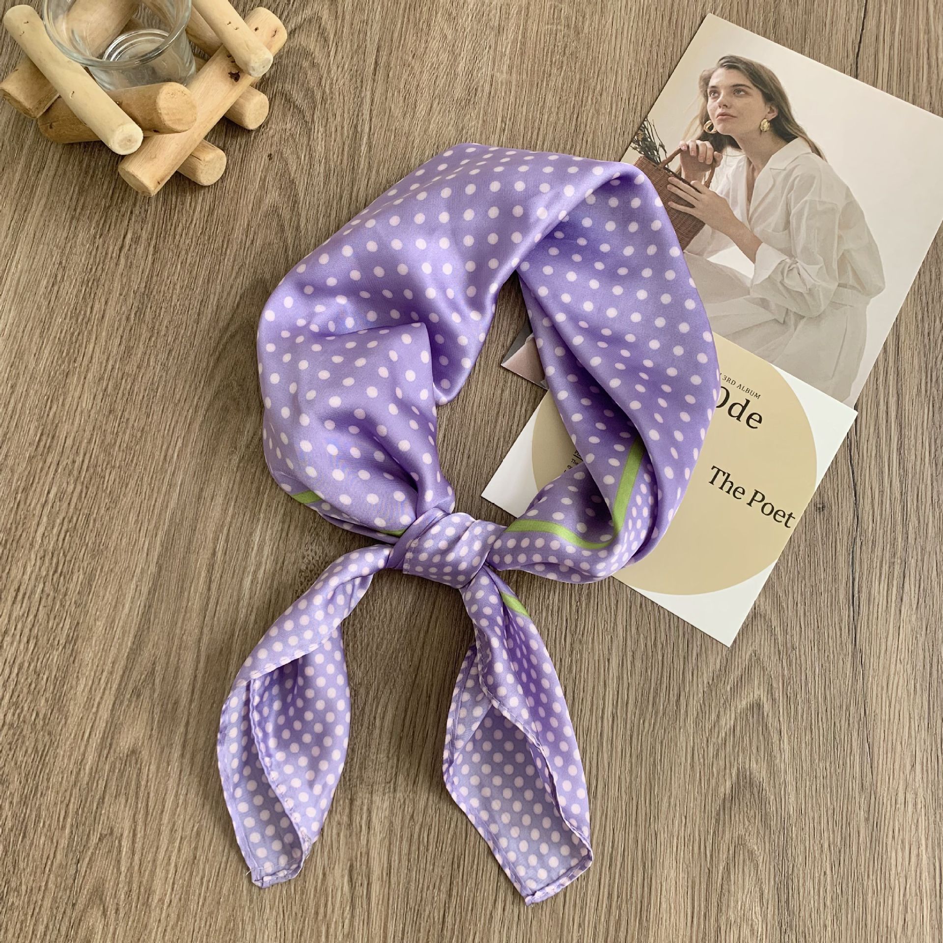 70*70 lunares pequeño pañuelo cuadrado femenino primavera y verano nuevo estilo coreano todo-fósforo protector solar protección del cuello bufanda bolso de moda pañuelo pañuelo de seda