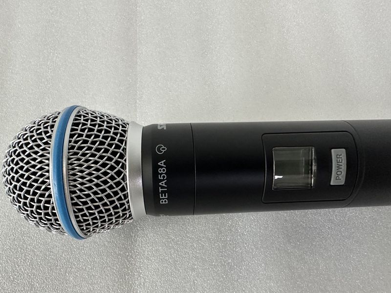 Simsiz mikrofon dəsti GLXD4 BETA58A səhnə üçün