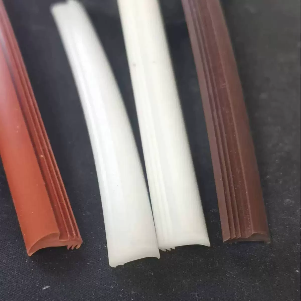 门芯板压条密封条玻璃橱柜门板压条卡条塞条实木门压条门心密封条